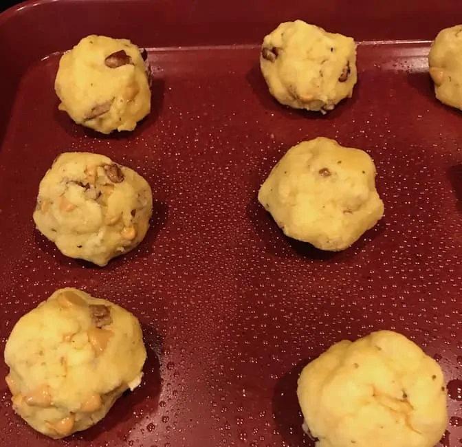 Cookie dough on the baking sheet