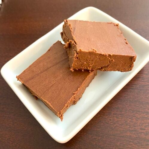 2 pieces of fudge on a plate