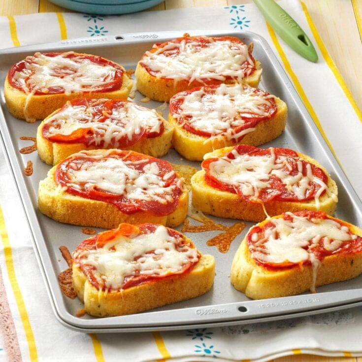 Image for Garlic Toast Pizzas
