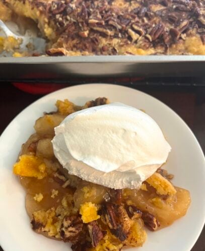 serving of apple dump cake