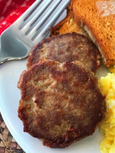 plate of turkey sausage with eggs and toast