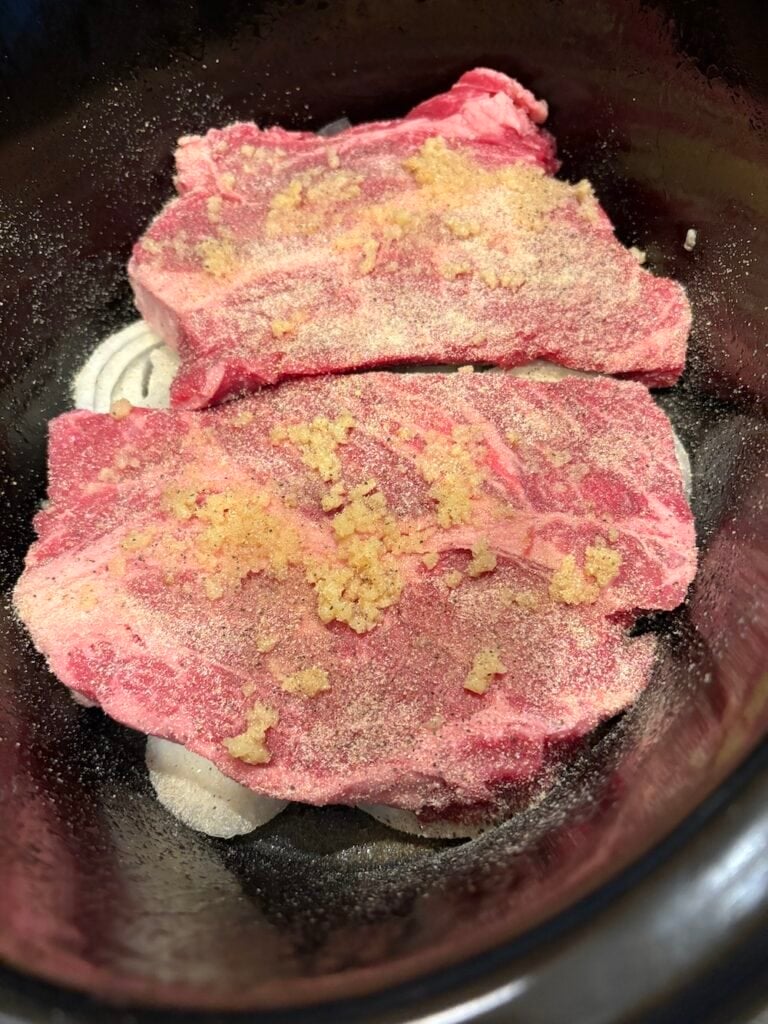 seasonings on chuck steak in crock pot