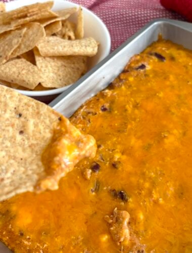 chip with creamy chili cheese dip